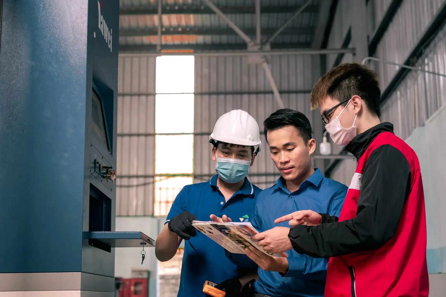 深圳晶宝金刚石磨具在硬脆材料加工中的选型与参数优化