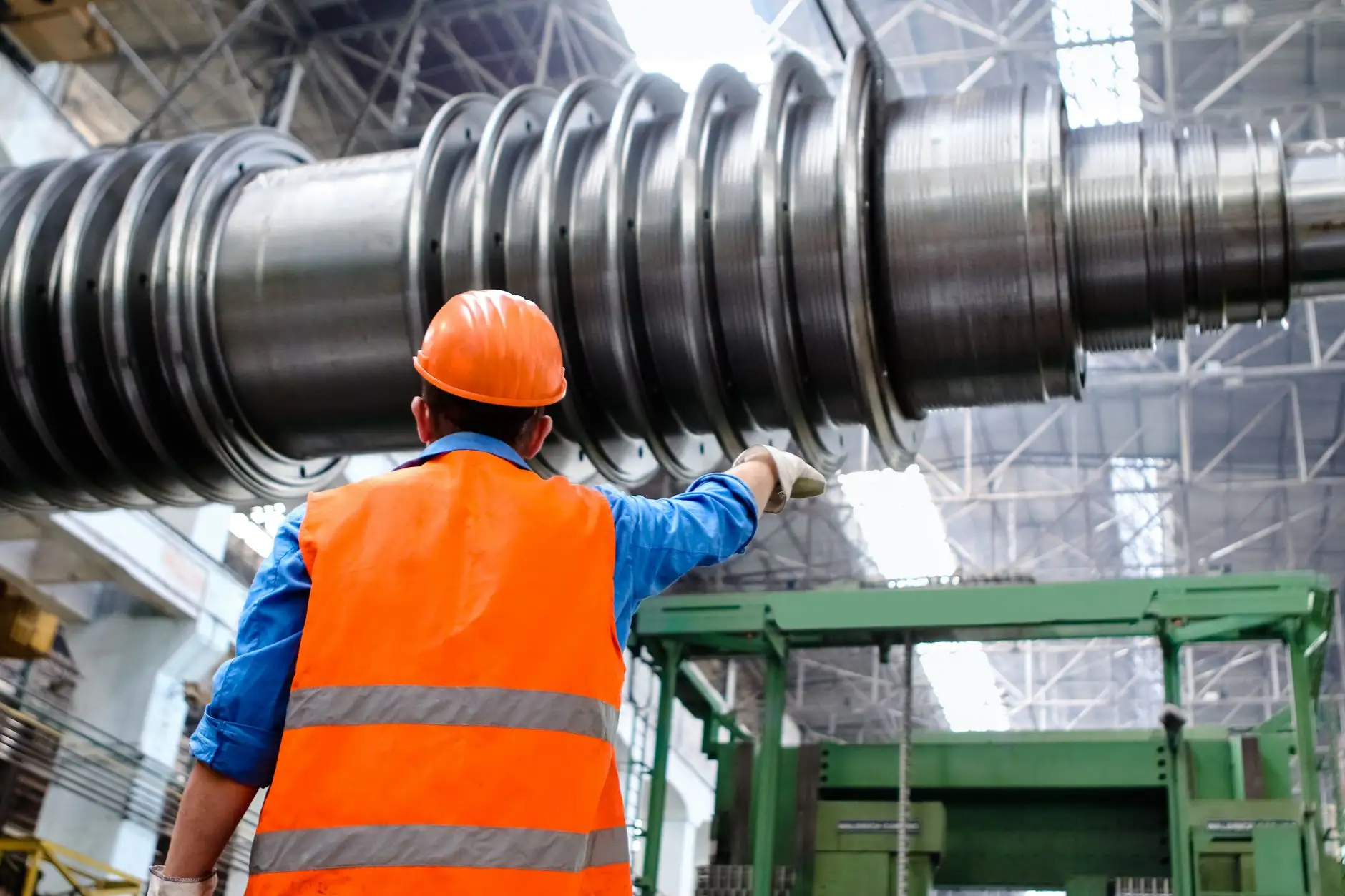 金刚石与CBN超硬材料对比：如何匹配不同加工需求