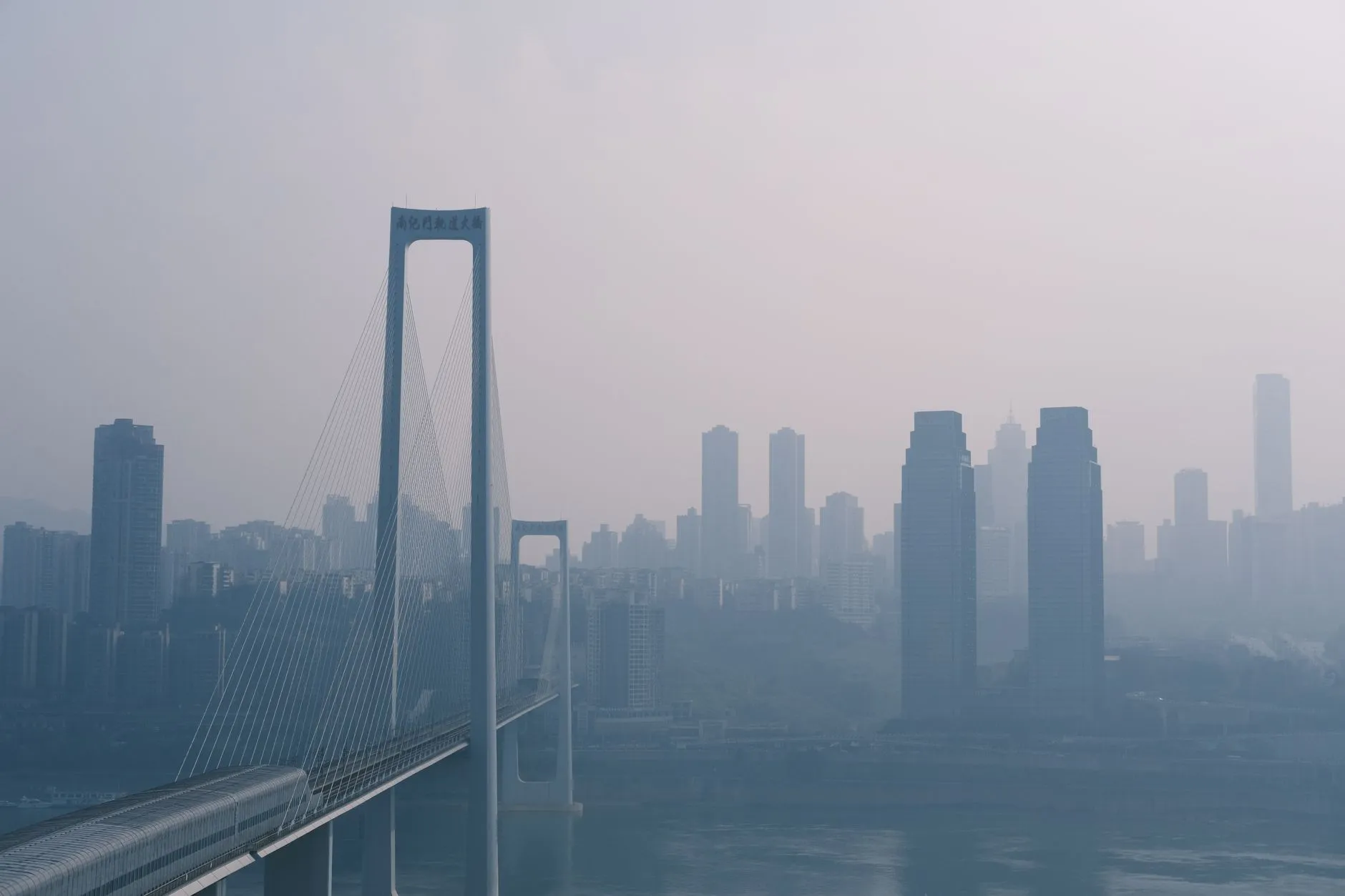 2025年超硬材料行业技术升级趋势与深圳智造机遇