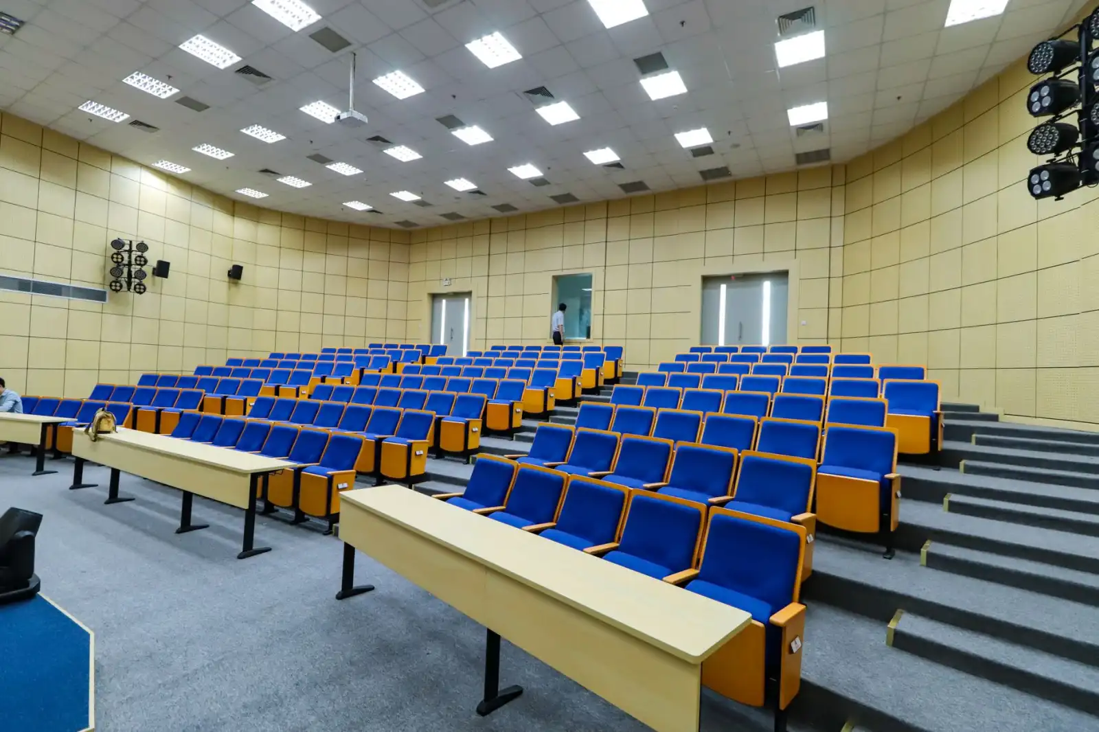 超硬材料磨具与普通磨具的效率对比及成本分析