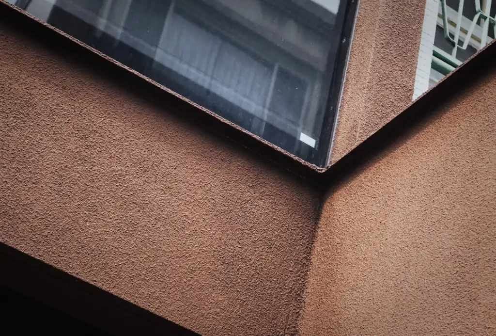 深圳晶宝超硬材料在精密模具加工中的应用优势分析