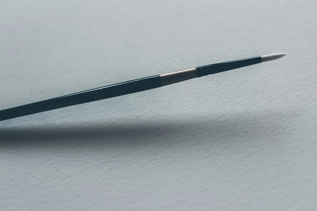 钻石工具在精密磨削中的应用解析：如何匹配不同材料的加工需求